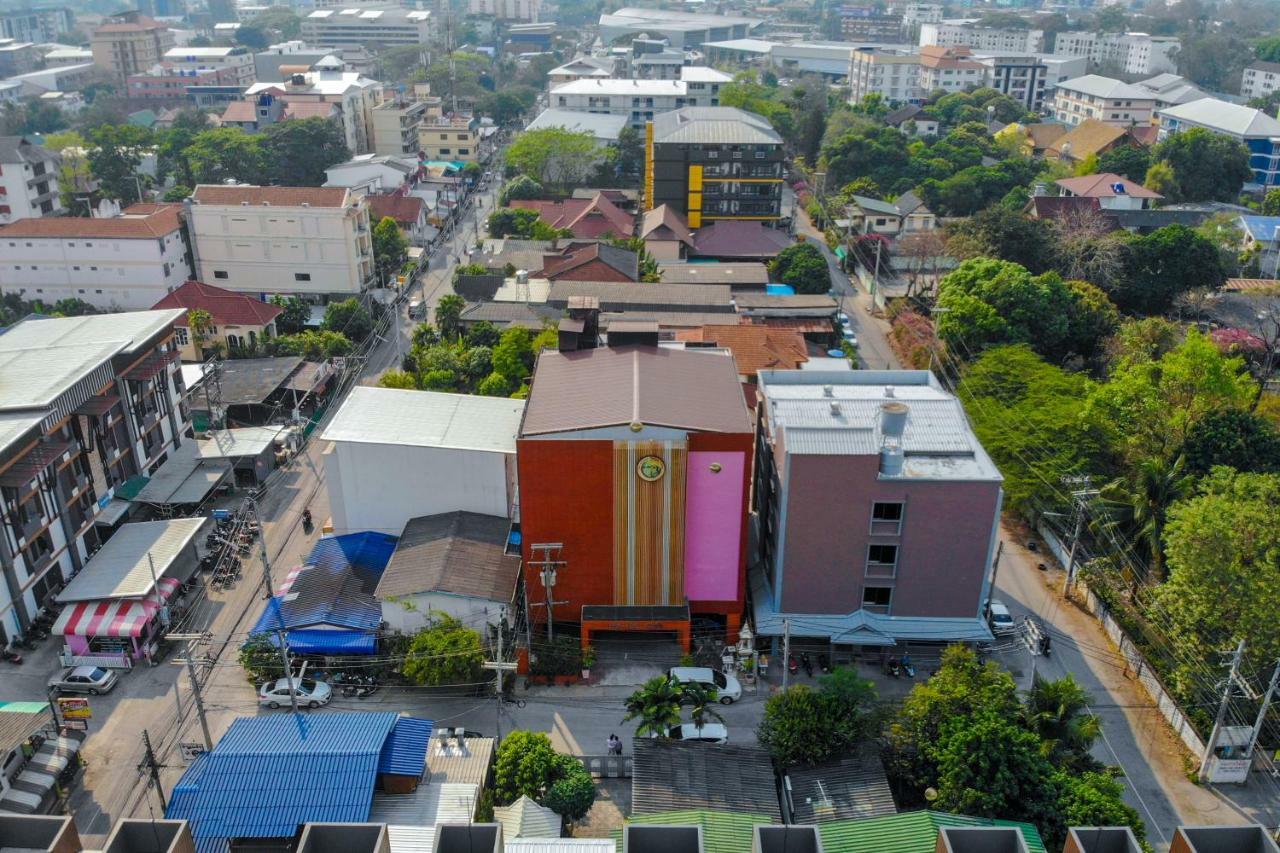 Sn Court Hotel Chiang Mai Bagian luar foto